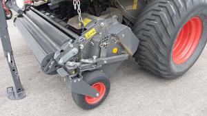 Moissonneuse-batteuse Claas Variant 585 RC 2024 d'occasion en bon état avec moteur pour la récolte du blé, du riz, des arachides, des pommes de terre et des olives - Product Image 5