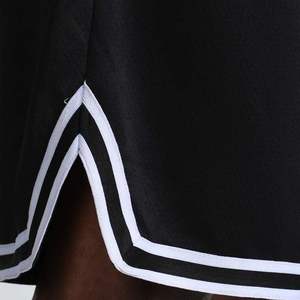 Short de basket-ball pour homme avec poches en maille respirante et doux et confortable pour l'entraînement et la course à pied - Product Image 4