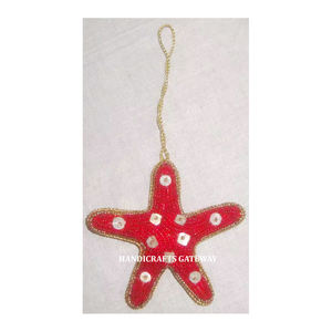 Mayorista Indio de Adornos Navideños Colgantes Hechos a Mano con Bordado Zari Dorado y Trabajo con Cuentas para Decoración de Árboles - Product Image 1