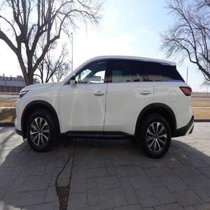 Infiniti QX60 Pure CAR PRISTINE CLEAN 2024 - Product Image 2