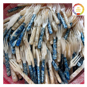 Elegante cuchara blanca de madreperla para regalos de boda, cenas, fiestas, presentación de comida gourmet y catering - Product Image 6