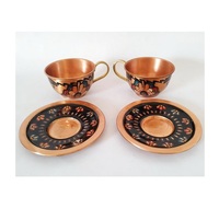 Tasse à thé et soucoupe en laiton de style indien traditionnel pour un usage quotidien ou des cadeaux avec finition artisanale et qualité