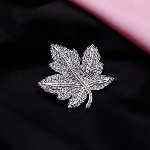 Broche de hoja de arce canadiense real de Plata de Ley 925 personalizado Baguette diamante LE chapa boda joyería regalo para compromiso - Product Image 4