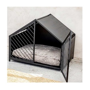 Casa decorativa para mascotas de metal de estilo vintage con marco de acero bellamente diseñado para un hogar elegante y atemporal para mascotas - Product Image 1