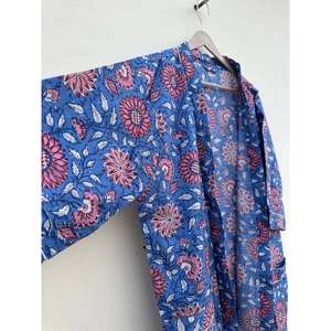Robe Kimono en Coton Biologique Coupe Ample Taille Naturelle Imprimé Floral Fait Main - Product Image 4