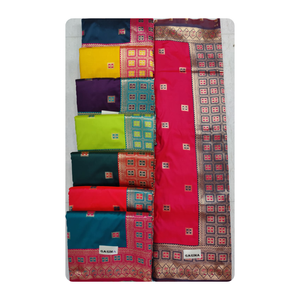 Saree Banarasi en soie pure avec fil d'or complexe idéal pour les célébrations et les fonctions culturelles - Product Image 3