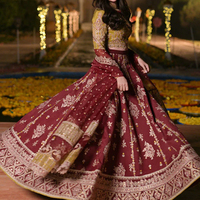 Dernier style pakistanais Robe de soirée pour femmes Design fantaisie avec dentelle Paillettes Boutons Décoration Lavable Caractéristique
