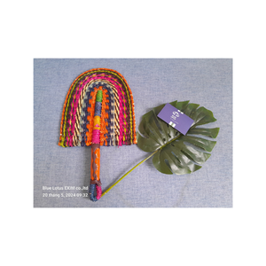 NEW PRODUCT SEDGE <b>HAND</b> <b>FAN</b> MADE in VIET NAM WITH 100% MATERIAL NATURAL ECO-FRIENDLY PRODUCT BEST PRICE FROM VIET NAM - Product Image 1