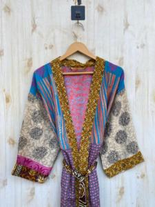 Kimono de seda reciclado Vintage, ropa de noche diaria, Kimono indio Sari, regalo para ella, ropa de dormir, Kimono, túnicas para damas de honor, cubierta de playa - Product Image 3