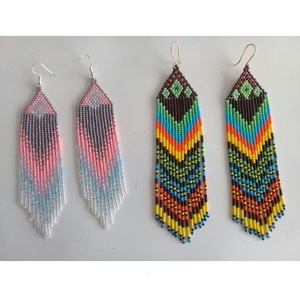 Pendientes de cuentas de semillas de cristal tejidos a mano con patrón colorido borla larga estilo bohemio aniversario de boda joyería de alta calidad para - Product Image 1