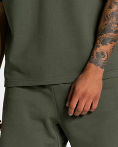 T-shirt et short surdimensionnés en kaki personnalisés pour hommes, avec passepoil, en coton respirant, tendance, pour la salle de sport et le streetwear - Product Image 6