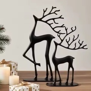 งานศิลปะรูปกวางเรนเดียร์โลหะที่มีเอกลักษณ์ออกแบบมาเพื่อนำสไตล์ความสุขและความสง่างามมาสู่พื้นที่ใช้สอยใดๆ - Product Image 6