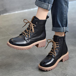 Bottes hautes pour femme en cuir cognac pour l'hiver, bottes cuissardes gris brandy pour femme, bottes au-dessus du genou pour femme, ton gris neutre, talon épais - Product Image 2