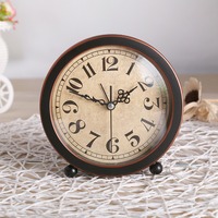 Réveil silencieux vintage à quartz, horloge de table analogique ronde avec alarme sonore puissante, grands chiffres pour chambre, bureau, décoration intérieure