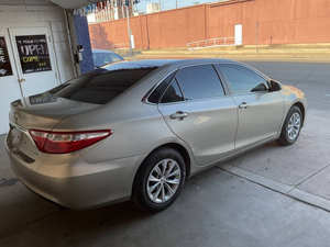 Toyota Camry LE Usado del 2017 - Product Image 4