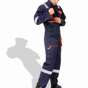 Uniforme de trabajador de construcción duradero personalizado con tiras reflectantes, múltiples bolsillos e impresión de logotipos - Product Image 4