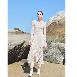 Blusa de Alta Costura para Mujer, Blusa de Lujo NARC con Encaje, Mangas con Volantes, Encaje Color Marfil, Armonía, 25% Poliéster, 75% Algodón - Product Image 2