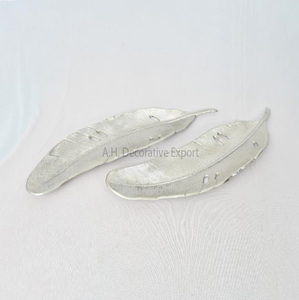 Bandejas decorativas con forma de hoja de aluminio de 2 piezas de alta calidad, juego de Bandejas para servir jugo de café con acabado plateado caro para bodas - Product Image 4