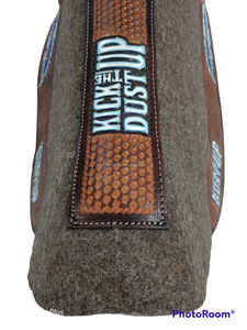 Tapis de selle en feutre de laine équestre Offre Spéciale Western gris 25mm d'épaisseur feutre intelligent usiné harnais en cuir prix de gros personnaliser OEM - Product Image 5