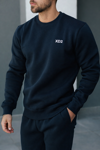 Conjunto Deportivo Premium Azul Marino para Hombre XD2, Sudadera con Cuello Redondo y Pantalones Jogger con Logotipo Personalizado, Ropa Deportiva de Alta Calidad en Felpa de Algodón - Product Image 2