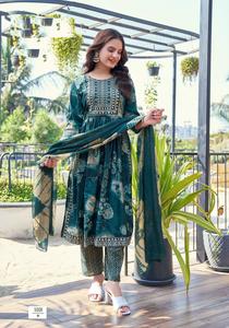 Impresión de lámina de rayón con bordado y corte nayra Kurtis para venta en línea - Product Image 3