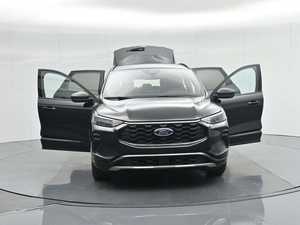 Ford Escape Híbrido ST Line AWD 2024 Usado, Limpio, Volante a la Izquierda, Interior Oscuro, Asientos de Cuero, ACC, Listo para Conducir - Product Image 3