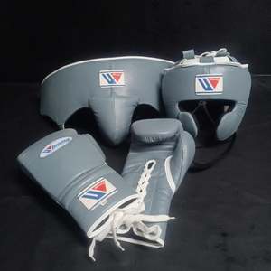 ถุงมือฝึกซ้อมมวย MMA หนังวัวคุณภาพสูง ตัดเย็บพิเศษ พร้อมโลโก้สั่งทำ ด้ามจับกระชับมือ น้ำหนักเบา และกันน้ำ - Product Image 3