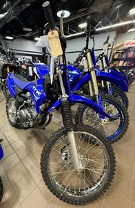 มอเตอร์ไซค์วิบากสีน้ำเงิน TTR 50 สำหรับฝึกขับขี่สำหรับเยาวชน - Product Image 3