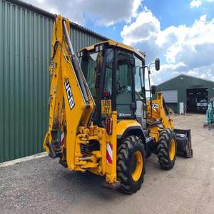 Tracteur à roues JCB 3CX 4CX 4x4 d'occasion avec moteur central, chargeuse-pelleteuse de 20 tonnes avec boîte de vitesses et autres composants comme la pompe - Product Image 2