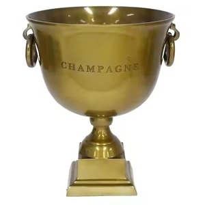 4 bouteilles de vin en métal personnalisées de qualité supérieure pour refroidisseur de champagne bol plaqué or dans un design tendance pour les occasions de fête - Product Image 1