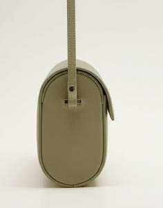 Sac à bandoulière vintage en cuir vert sauge pour femme, sac minimaliste en forme de baril, petit sac à main, pochette rigide - Product Image 3