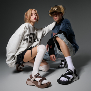 Unisex Brown Cross-Strap Sandals Durable EVA Casual Design Toe Hook Loop Closure Removable Strap Quick-Drying - Product Image 1