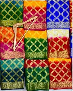 Elegante Saree de Seda Artística Bandhani para Bodas y Fiestas, Estilo Rajasthani, Secado Rápido a Bajo Precio - Product Image 4