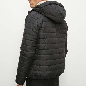 แจ็กเก็ตขนเป็ดสีดำสำหรับผู้ชายเสื้อฮู้ดผ้าไนลอนสีดำสำหรับผู้ชายโลโก้ตามสั่ง - Product Image 2