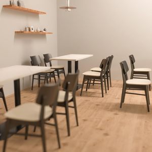 Set di 2 sedie da pranzo con schienale rettangolare nere in legno massello con rivestimento in PU crema per salotti ristoranti Home Office - Product Image 5