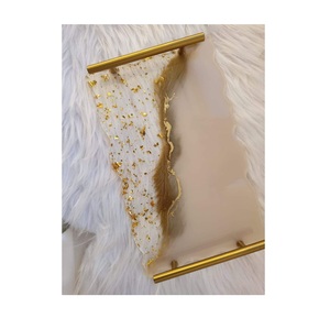 Beau plateau en résine avec surface brillante effet perlé idéal pour la décoration élégante de la salle à manger de luxe - Product Image 2