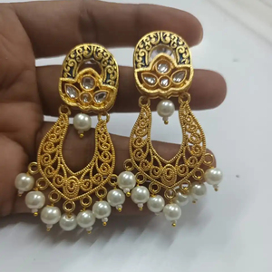 Kundan meena ต่างหูทองชนเผ่าชุบทองหลายสีต่างหูไข่มุกแบบห้อยเป็นแรงบันดาลใจเครื่องประดับแฟชั่น - Product Image 1