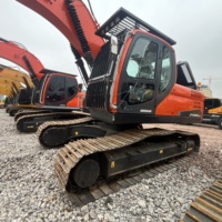 Excavadora de cadenas Doosan DX225LCA de 22 toneladas de alta calidad, con pocas horas de uso, pintura original, bomba Kawasaki usada de bajo consumo.