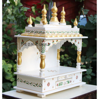 Mandir en bois finement sculpté fait à la main maison temple traditionnel indien Pooja configuration Antique Mandir pour Pooja quotidien et cadeau