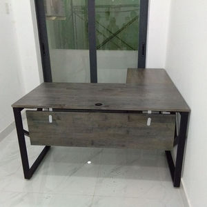Escritorio de Oficina en Forma de L 140x140cm con Estructura de Acero, Fácil Montaje, KConcept HBKC013 - Product Image 5
