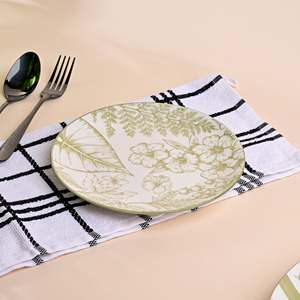 Ensemble de 2 assiettes en porcelaine Hazel de 7,8 pouces pour la vaisselle et la décoration de fête - Product Image 3