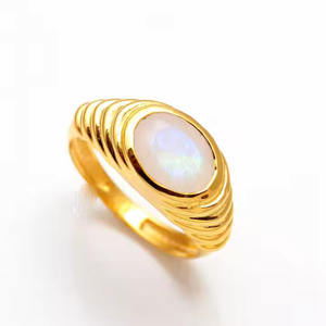 Arco Iris piedra lunar corte ovalado 925 plata esterlina chapado en oro diseño clásico moda mujer boda compromiso regalo anillos - Product Image 1