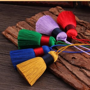 Vente en gros de 8cm de gros glands en soie nouveau multicolore élégant fait à la main soie soyeuse frange pour rideau usage décoratif Ronpex - Product Image 4