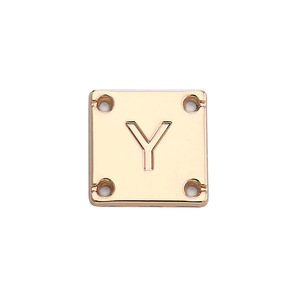 Insignia de Metal de Aleación de Zinc con Logotipo para Bolsos, Etiqueta Cosida en 3D de Tamaño Personalizado - Product Image 5