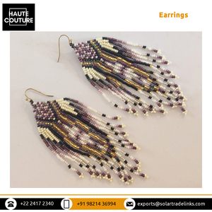 ต่างหูพู่ห้อยประดับลูกปัดสีรุ้งยาว10ซม. ดีไซน์สวยหรู - Product Image 4