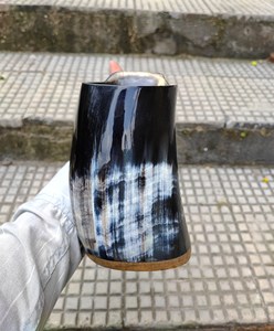 Jarra de cuerno de búfalo tallada a mano, taza de cuerno de vaca pulido vikingo Natural, decoración náutica impermeable para el hogar para café, cerveza, Navidad - Product Image 4