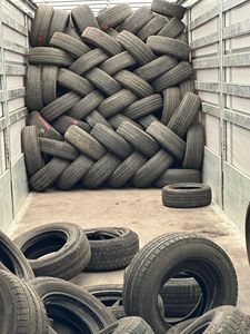 Neumático Exterior Fullway Económico 215/60R16 94H, Neumáticos Radiales Tubeless para Auto y Camioneta, Todas las Temporadas - Product Image 3
