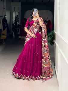 Lehenga choli สำหรับผู้หญิงอินเดียออกแบบสวมใส่ในงานแต่งงาน chaniya choli เงิน glosy ผ้าเลื่อมทำงาน lehenga ฟังก์ชั่นการสวมใส่ choli - Product Image 3