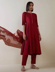 Ensemble traditionnel afghan pour femmes, 3 pièces : kurta, pantalon et dupatta - Product Image 6