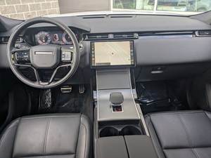 Meilleure Vente 2025 Land Rover Range Rover Velar 2.0L T/C Essence AWD 5 Portes Automatique 250PS Dynamic SE - Product Image 4